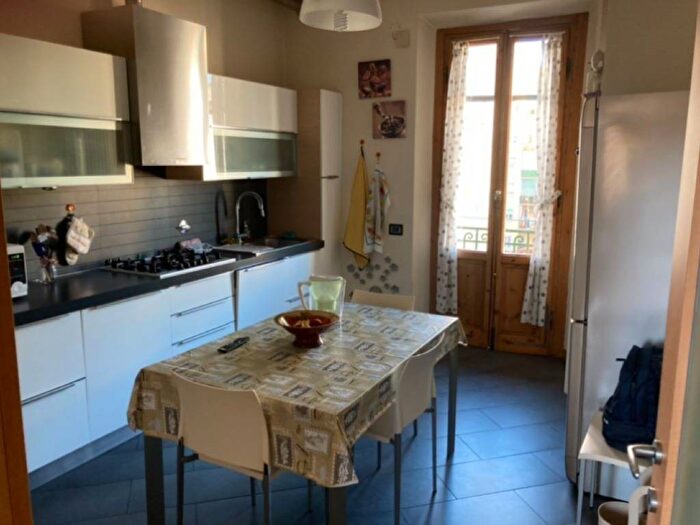 Appartamento trilocale in affitto in Via Giuseppe Galliano, Porta al Prato San Jacopino, Firenze
