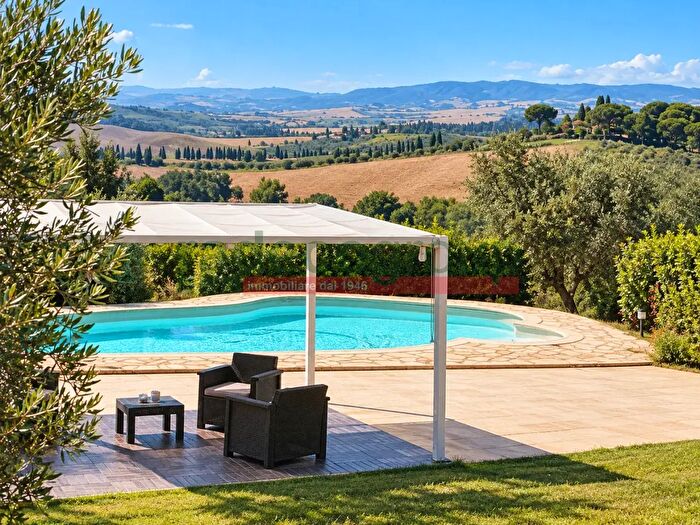 Casa con 10 locali in vendita in Via Sant'Andrea, Collesalvetti