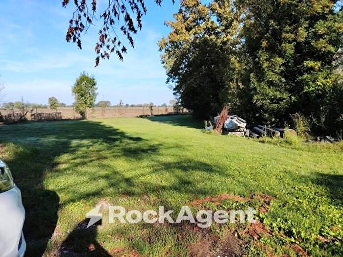 Casa con 6 locali in vendita in Via Montebello, Barbianello