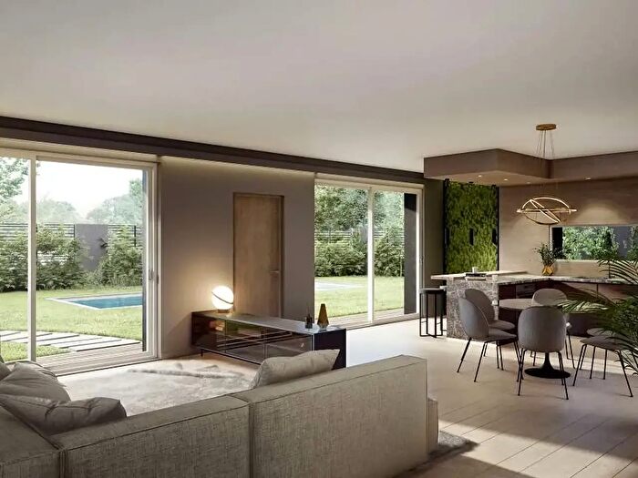 Casa quadrilocale in vendita in Via Trieste, Albiate