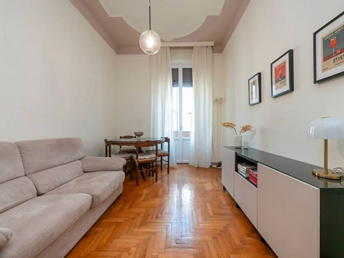 Appartamento trilocale in affitto in Via Perugino, Cadore, Milano