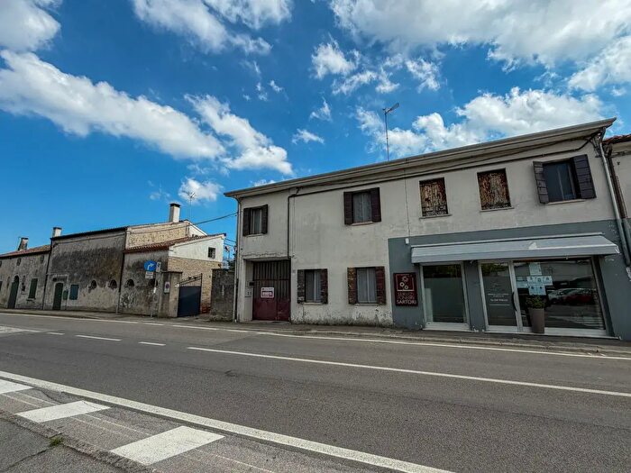 Casa con 7 locali in vendita in Via San Rocco, Piove Di Sacco