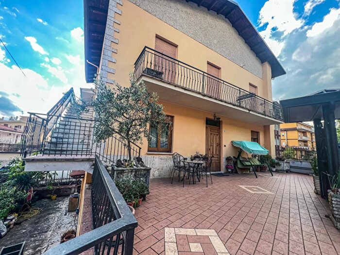 Appartamento quadrilocale in vendita in Via dei Medici, Fiuggi