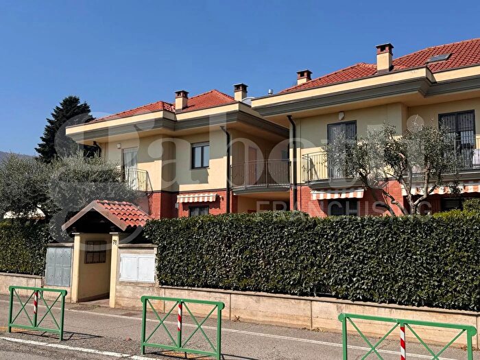 Appartamento trilocale in vendita in Via Piossasco, Bruino