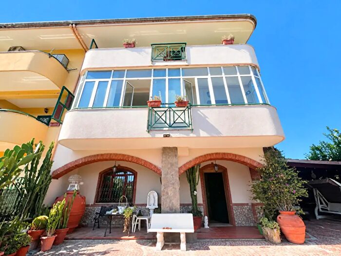 Casa bilocale in vendita in Via San Nullo, Giugliano In Campania