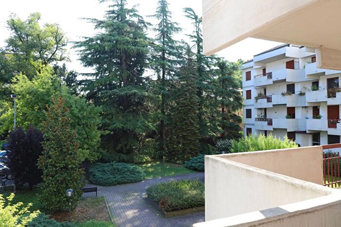 Appartamento quadrilocale in vendita in Via Bezzecca, Parma