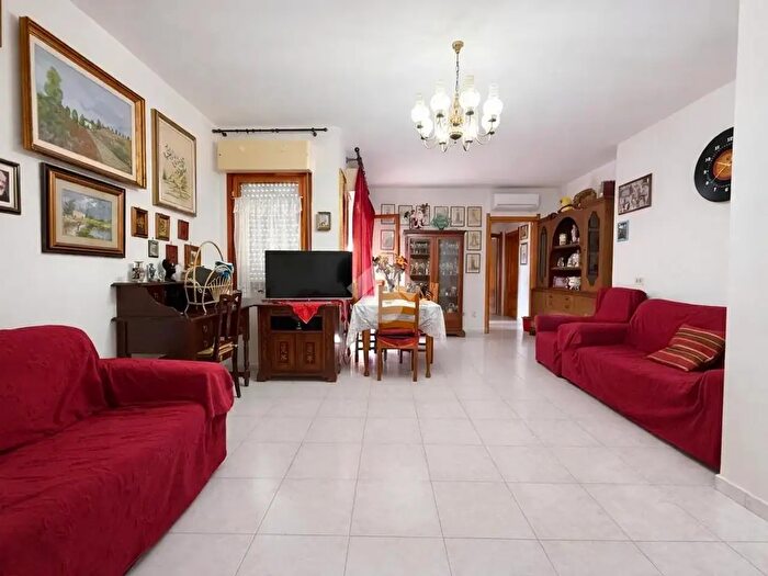 Appartamento quadrilocale in vendita in Appartamento Via Tevere, Assemini