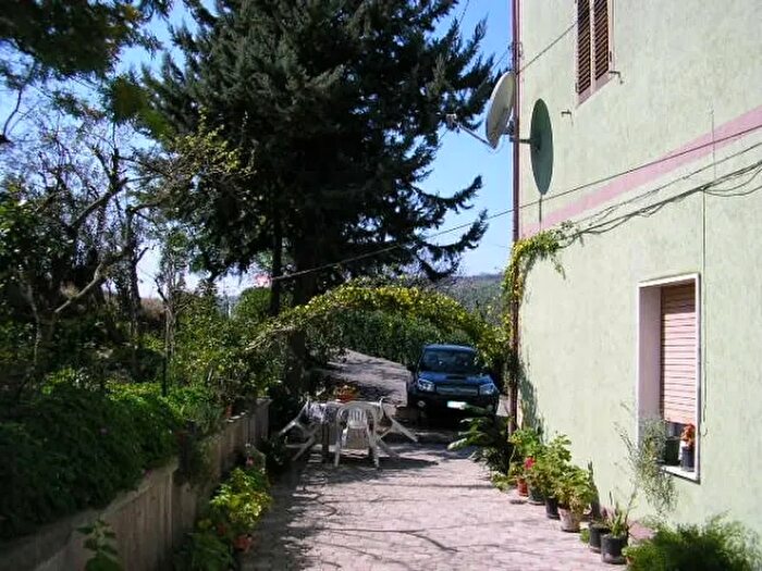 Casa con 5 locali in vendita in Gissi