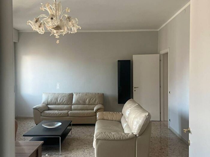 Appartamento trilocale in affitto in Via Vincenzo Bellini, Musicisti, Modena