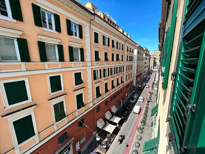 Appartamento con 6 locali in affitto in Via Colombo, San Vincenzo, Genova