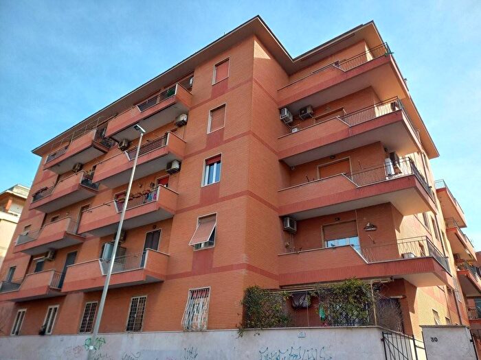 Appartamento trilocale in affitto in Viale della Stella Polare, Ostia Levante, Roma