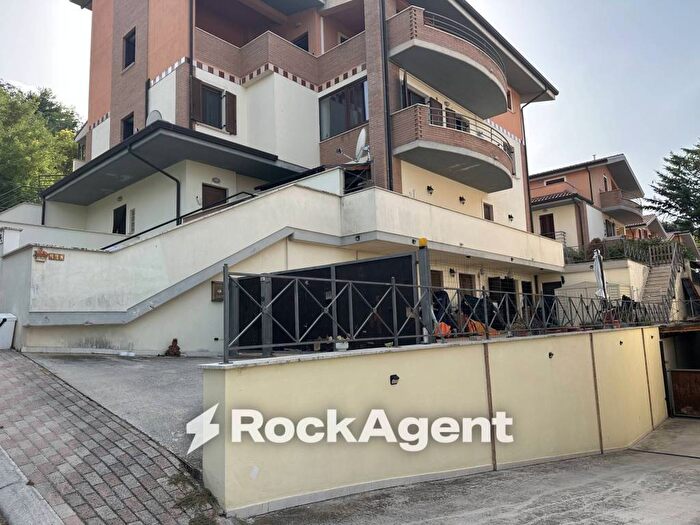 Casa con 5 locali in vendita in Via Don Francesco Paolo Antonelli, Miglianico