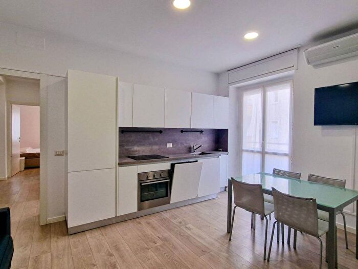 Appartamento trilocale in affitto in Viale delle Rimembranze di Greco, Cascina dei Pomi, Milano