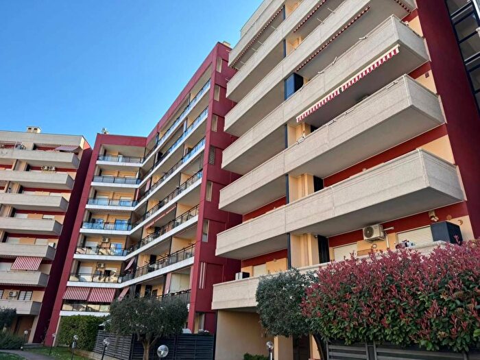 Appartamento bilocale in affitto in Viale Ugo Monaco, Fonte Laurentina, Roma