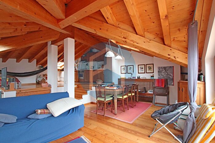 Appartamento quadrilocale in vendita in Via Trieste, Vione