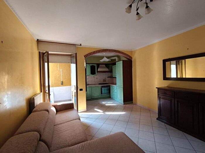Appartamento quadrilocale in vendita in Via Aprile, Ardole San Marino, GadescoPieve Delmona
