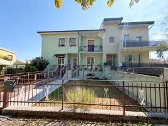 Appartamento trilocale in vendita in Via Circonvallazione Sud, Asola