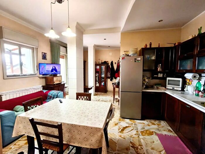 Appartamento trilocale in vendita in Via dei Vespri, Misterbianco