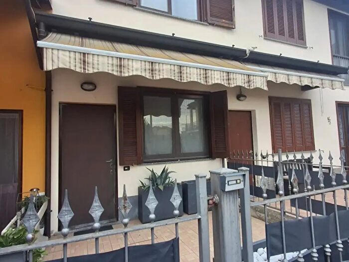 Casa trilocale in vendita in Truccazzano