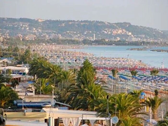 Appartamento trilocale in vendita in Via Piave, San Benedetto Del Tronto