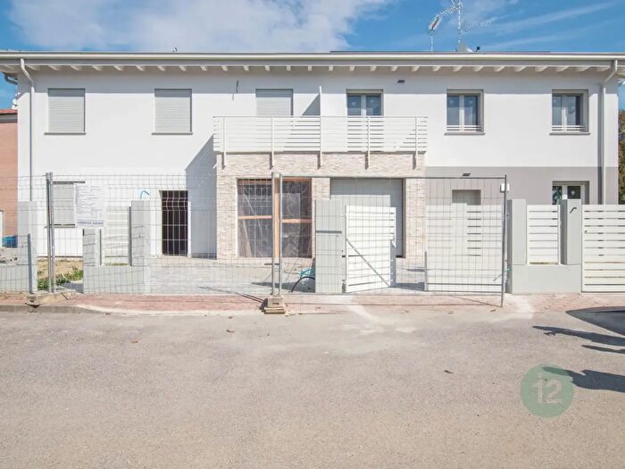 Casa quadrilocale in vendita in Via Brandoli Centro, San Prospero