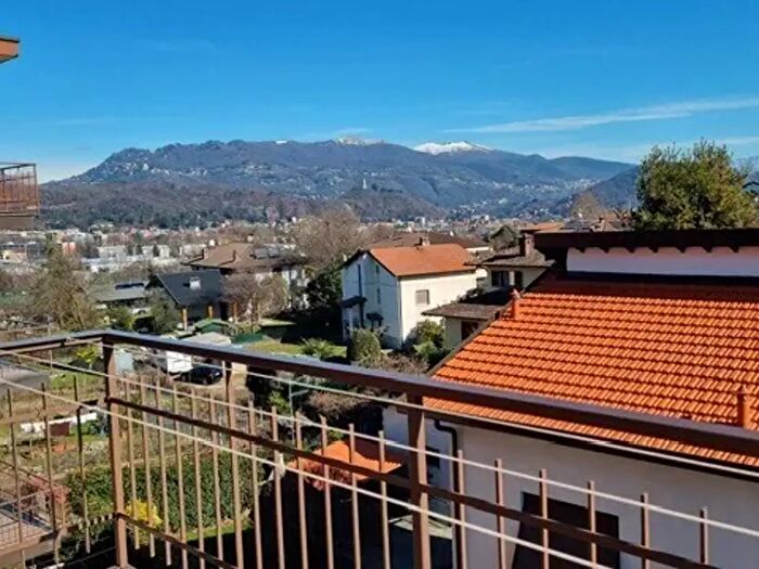 Appartamento trilocale in vendita in Grandate