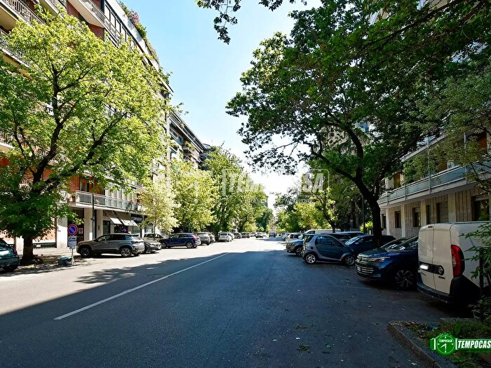 Appartamento trilocale in vendita in Milano