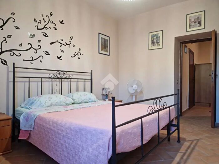 Appartamento trilocale in vendita in Via Colonna, Acquasparta