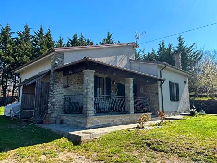 Casa quadrilocale in vendita in Località Castellaro Fraz Belforte, Borgo Val Di Taro