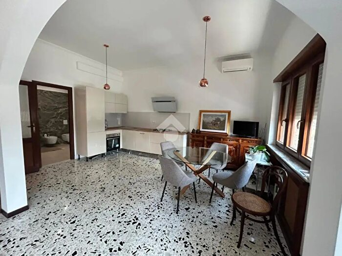 Appartamento trilocale in vendita in Via Carlo del Greco, Roma