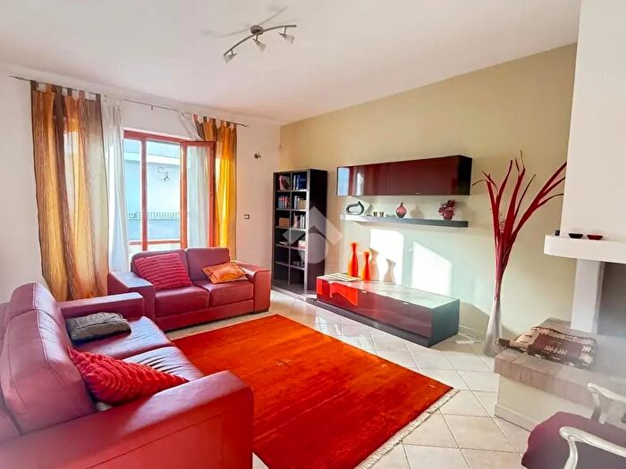 Casa con 5 locali in vendita in Via Francesco Cilea, Taviano
