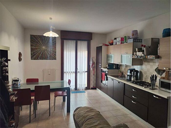 Appartamento bilocale in affitto in Via Verona F, Centro, Isola della Scala