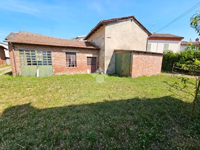 Casa bilocale in vendita in Via Circonvallazione, Alessandria