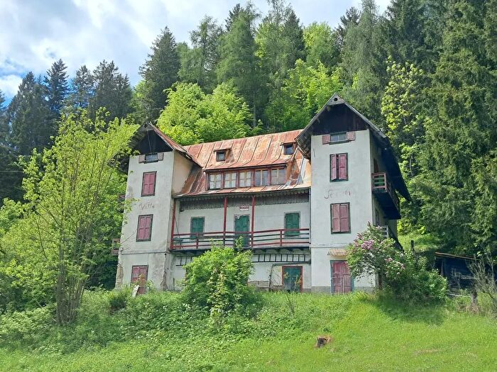 Casa con 15 locali in vendita in Via Privata Dolomiti, Pieve Di Cadore