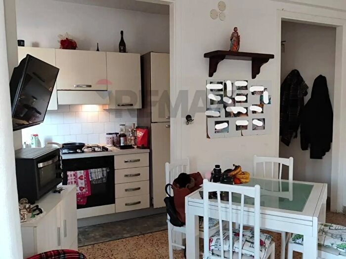 Appartamento con 5 locali in vendita in Via Calabria, Siracusa