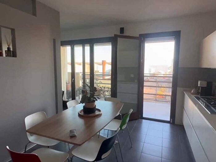 Appartamento trilocale in affitto in Via Giovanni Ansaldo, Bignami Ponale, Milano