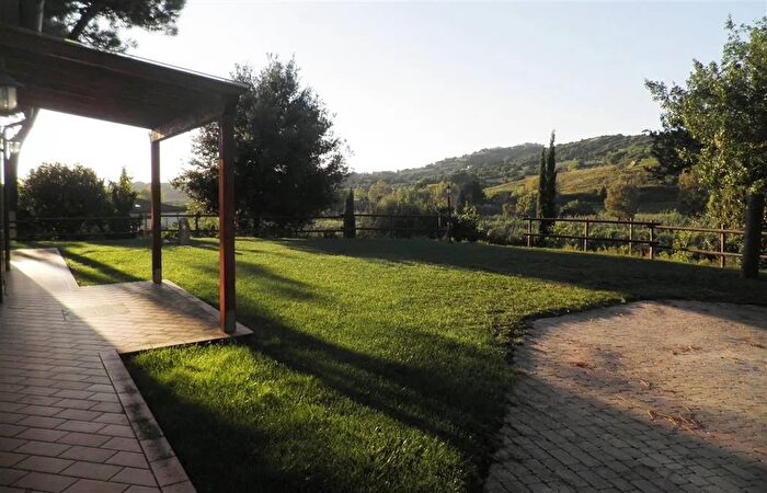 Casa trilocale in vendita in Rosignano Marittimo