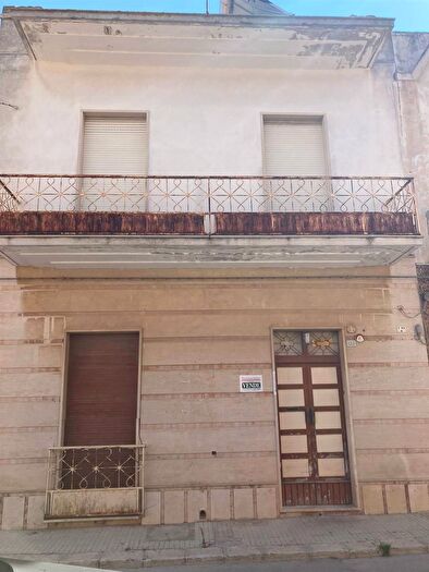 Casa con 7 locali in vendita in Via Giuseppe Garibaldi, Pachino