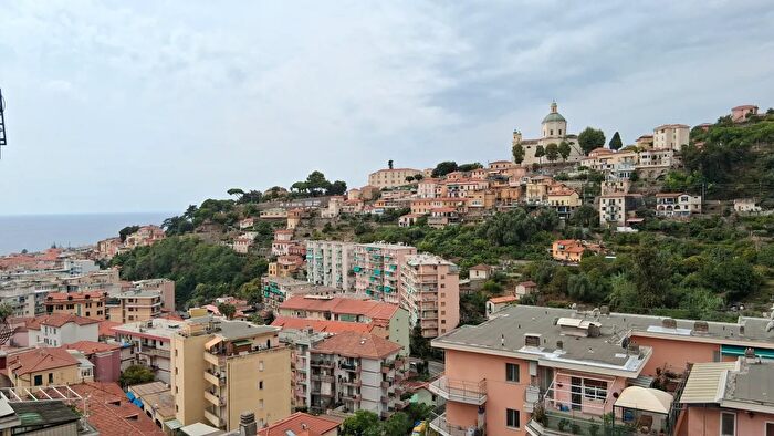 Appartamento bilocale in vendita in Via Dante Alighieri, Sanremo