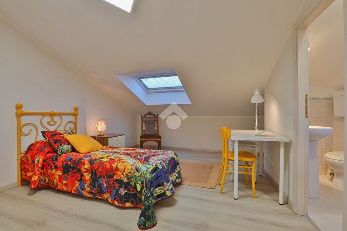 Appartamento con 5 locali in affitto in Via IV Novembre, Colleferro