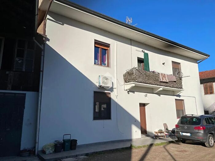 Casa quadrilocale in vendita in Vicolo XI Febbraio, Arconate
