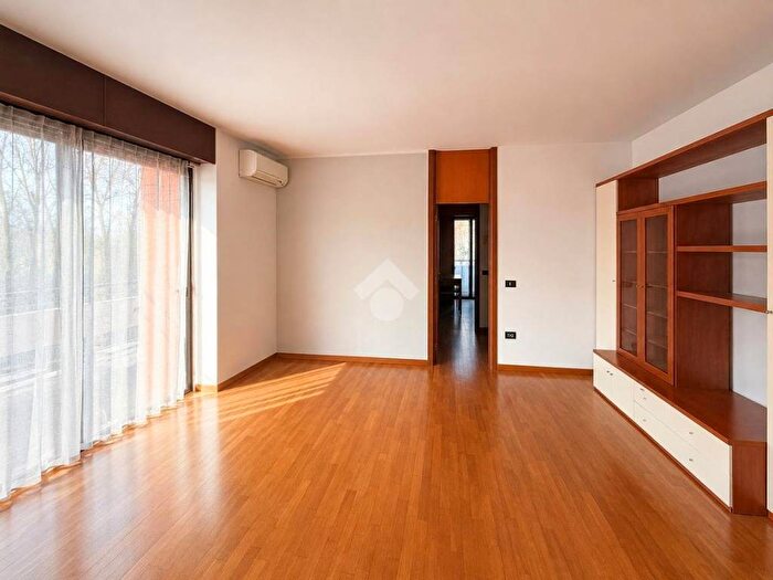 Appartamento bilocale in affitto in via Carlo Porta, Milano, Basiglio