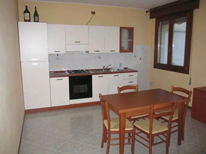 Appartamento bilocale in vendita in Adria Via a Mario, Adria