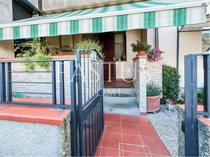 Appartamento trilocale in vendita in via guido rossa, Vergine, Pistoia