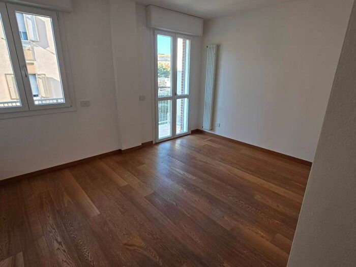 Appartamento con 5 locali in vendita in Via Tommaso Alva Edison, San Faustino, Modena