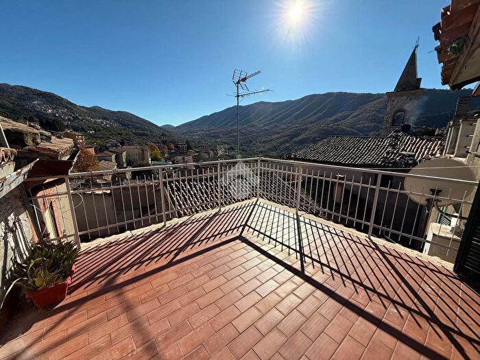 Appartamento bilocale in vendita in Via Casaleno, Affile