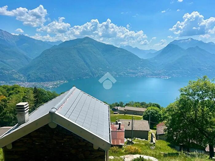 Casa bilocale in vendita in Via ai Monti, San Siro