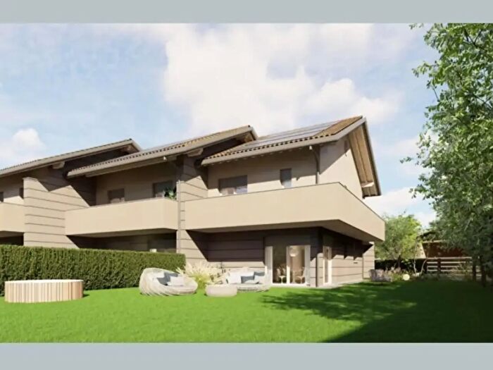 Casa con 5 locali in vendita in Cadorago