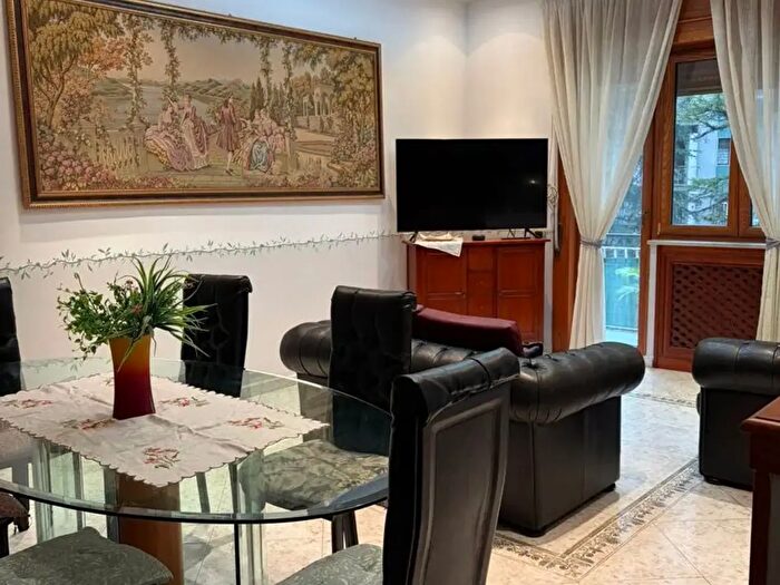 Appartamento in vendita in Via Bernardo Cavallino, Napoli