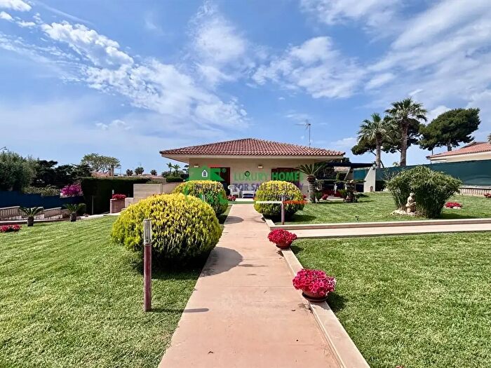 Casa con 7 locali in vendita in Via Portovenere, Ragusa